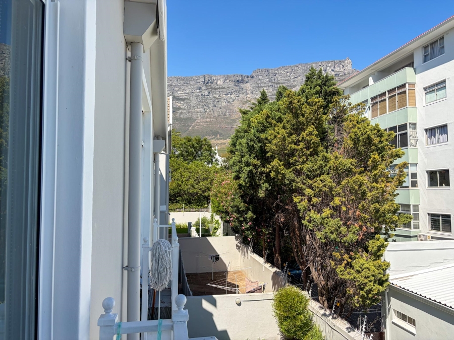 1 Bedroom Property for Sale in Oranjezicht Western Cape
